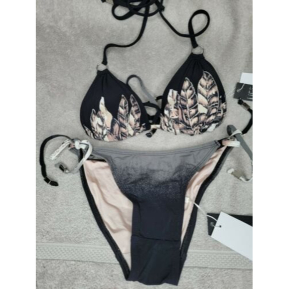 NWT Wet 2-Piece Bikini Black  Silver Feather Ombre Detail Triangle Top Size XS - Picture 1 of 8